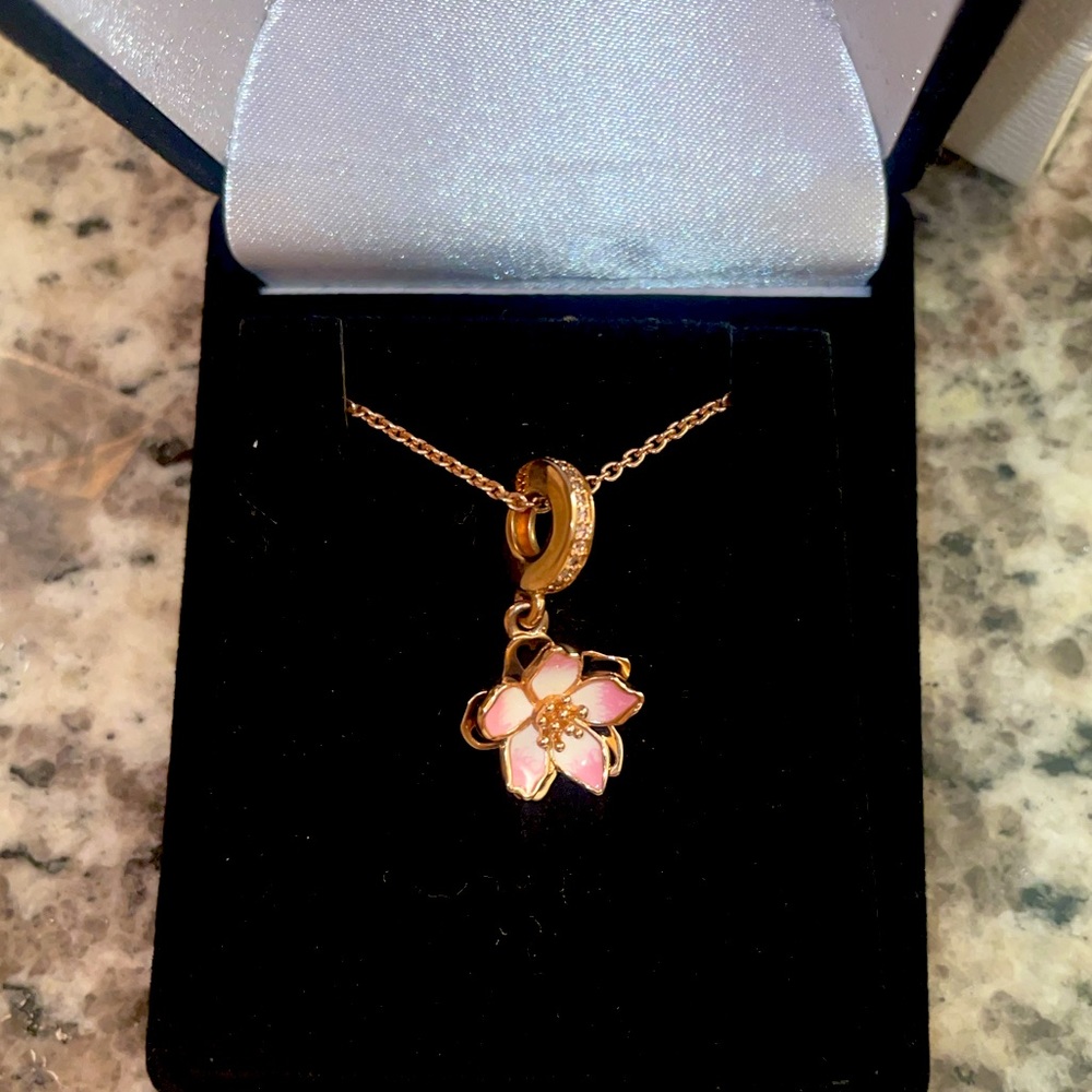 Brand New! ✨ 🌸 Pandora Cherry Blossom Pendant Necklace Set